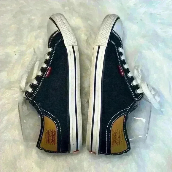 LEVI'S Classic Navy Stan Buck Lace Up Canvas Low Top Sneakers Women Size 8.5 EUC - Picture 5 of 12